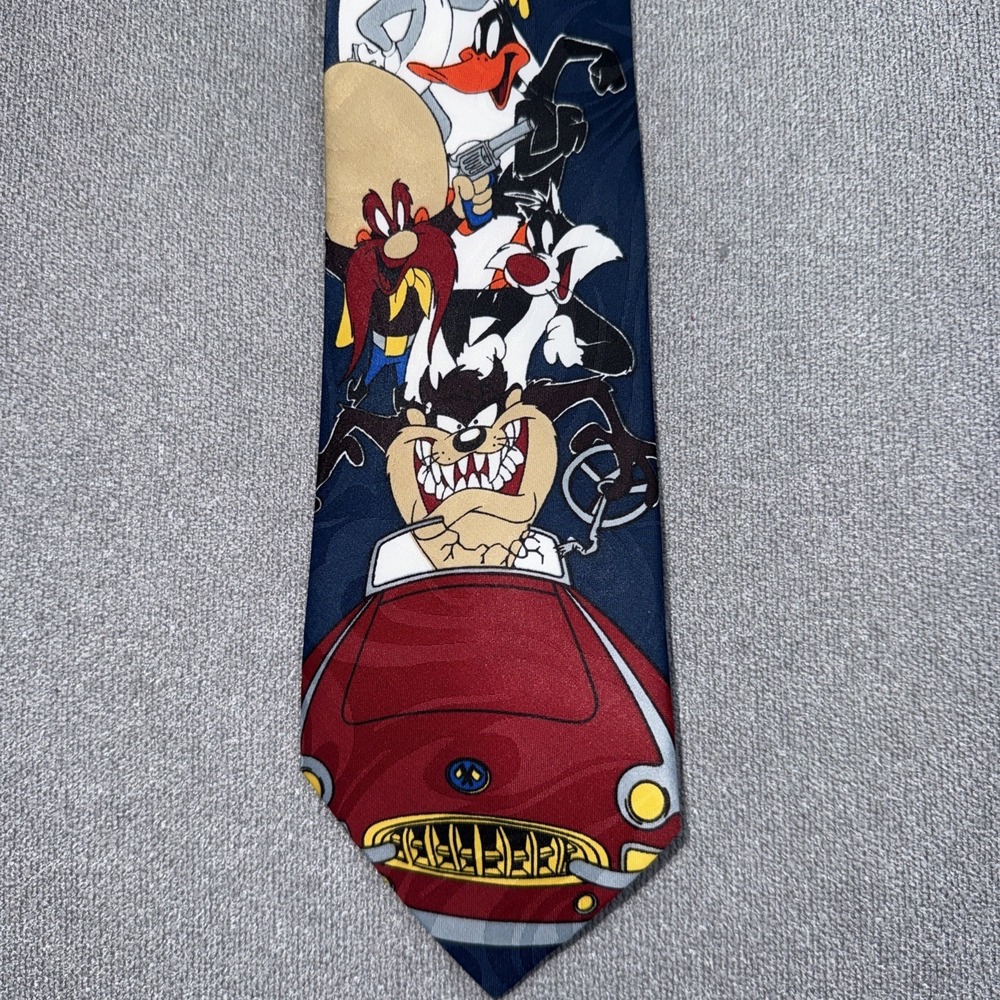 Vintage 1993 Looney Tunes Mania Tie ~ Tazmanian Devil ~ Bugs Bunny~Wile E Coyote